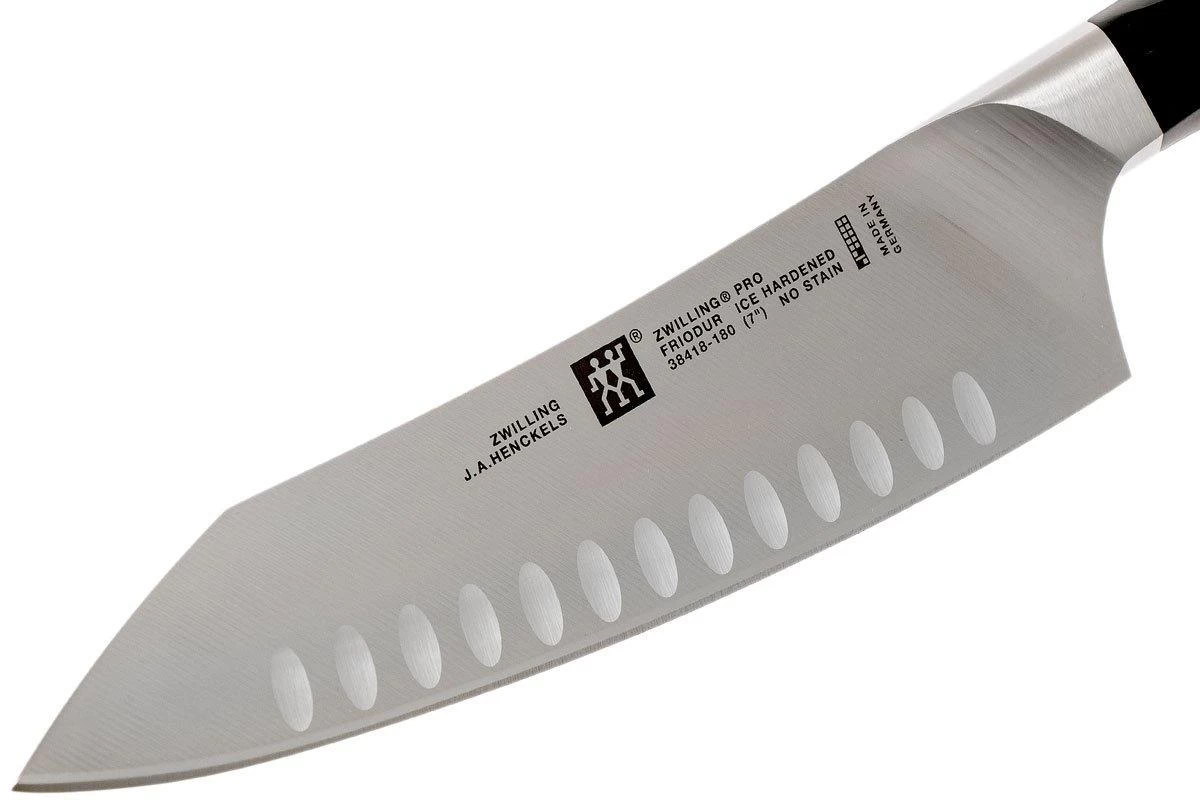 Zwilling Pro Cuchillo Santoku Con Borde Granton, 38418-181-0 5 Zwilling Pro Cuchillo Santoku Con Borde Granton, 38418-181-0 - Imagen 3